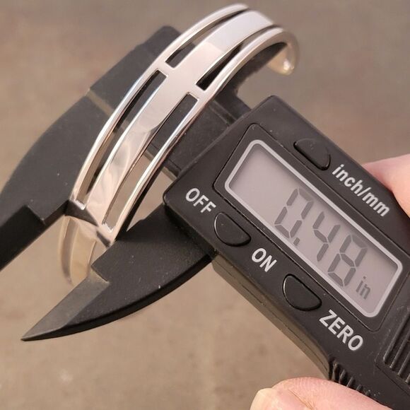 New ELLE Sterling Silver Contemporary Openwork Architectural Cuff Bracelet - Picture 8 of 9